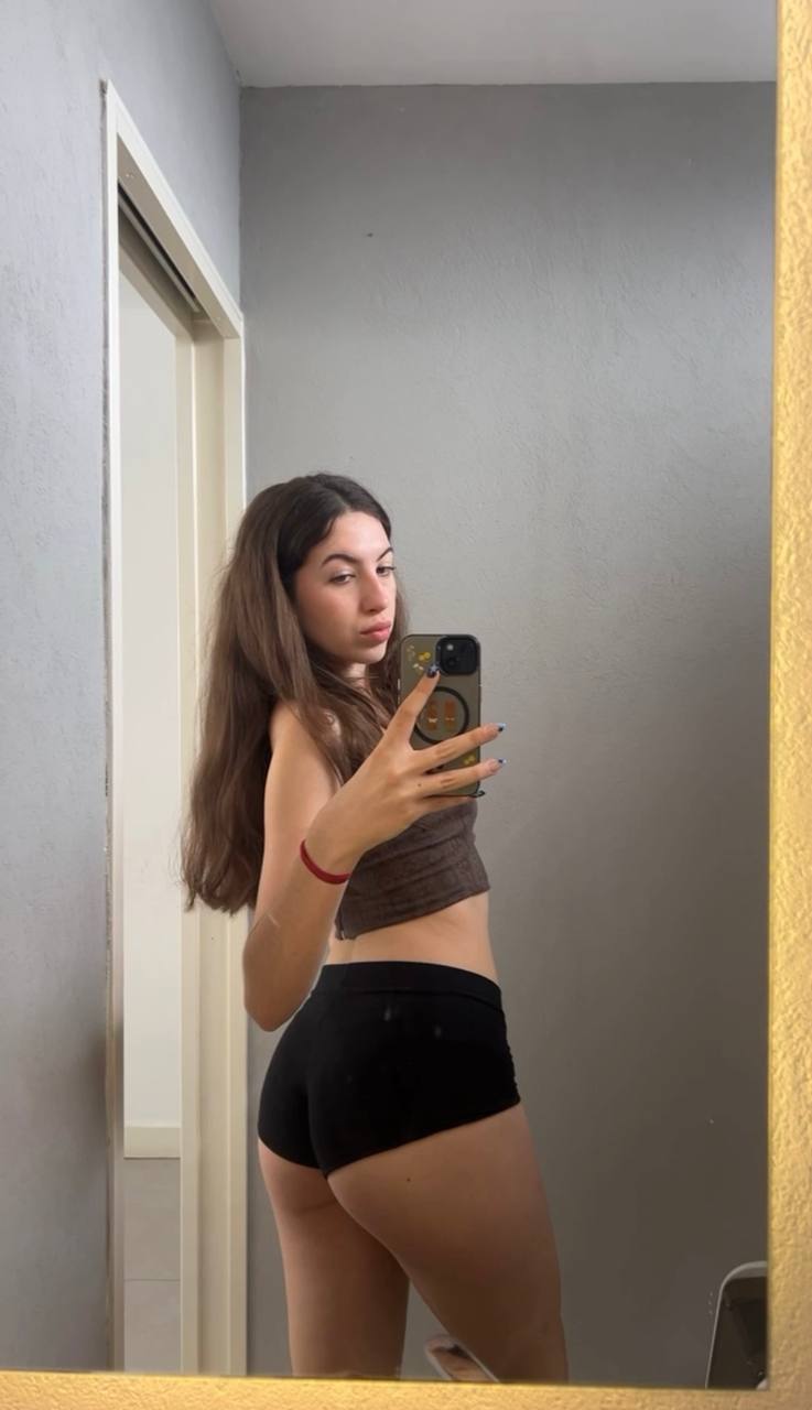 Amber in her underwear in Huaihua