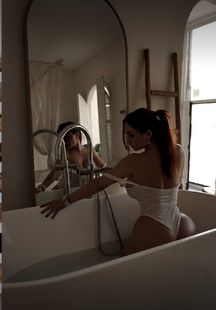 A playful frame from Miranda Faith nude — online in Huaihua