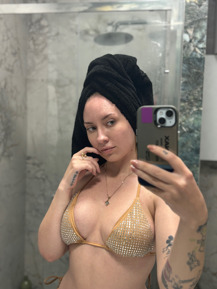 Nude girl KateV in Huaihua