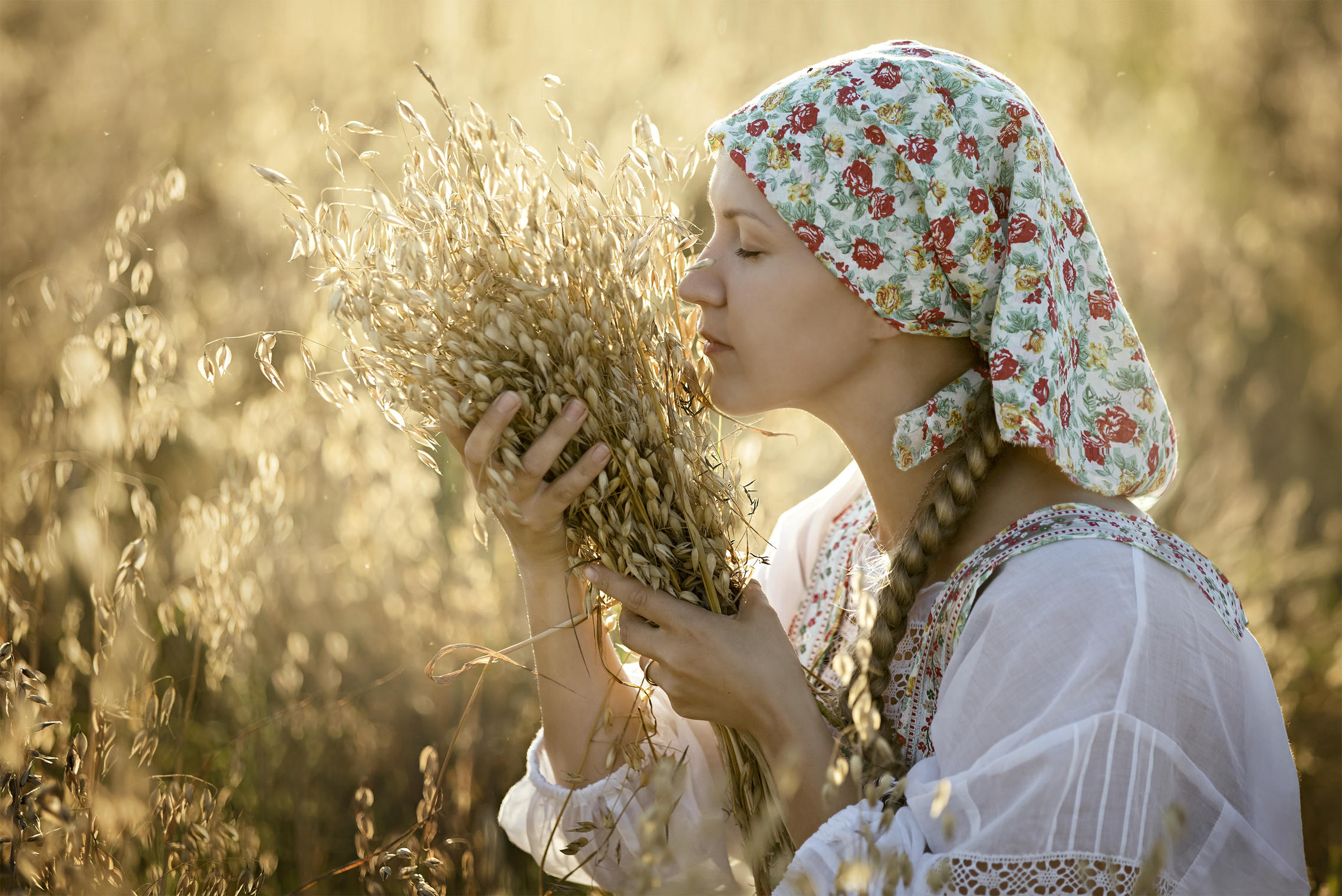 Photo Women in Slavic costumes in Huaihua