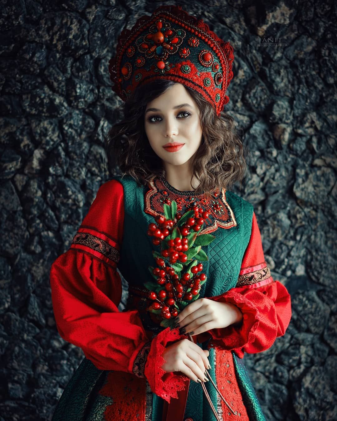 Nude girl Women in Slavic costumes in Huaihua