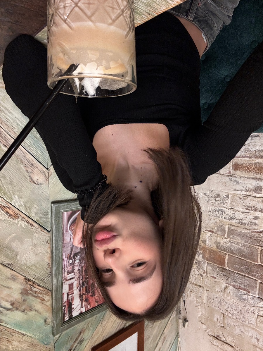 Fresh photos, fresh mood — Tina online in Huaihua